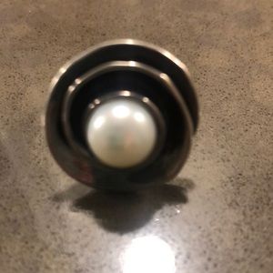 Silpada Pearl ring